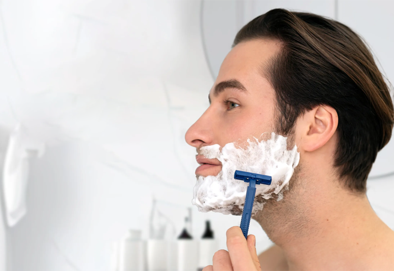 Mẹo Làm Sạch Gương Nhà Tắm Sáng Bóng Như Mới
