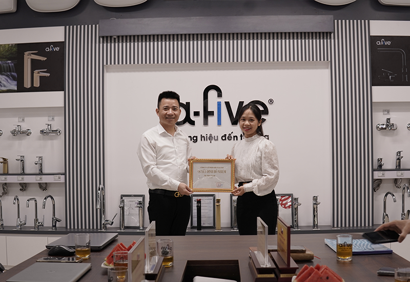 Tạ Thị Loan - Kế toán trưởng